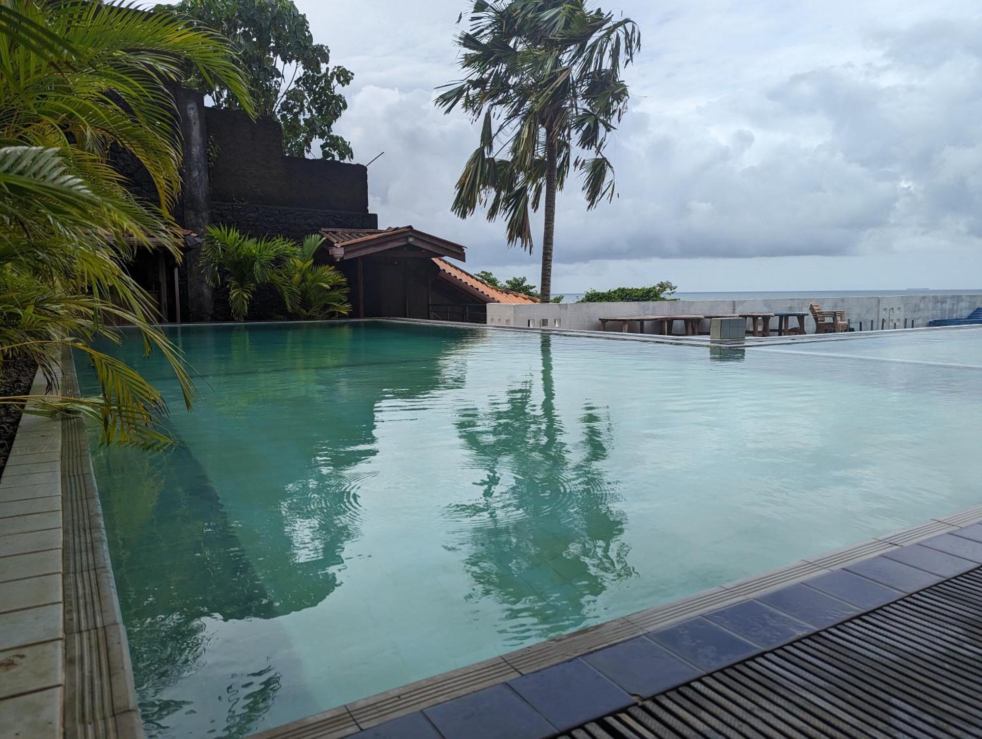 Hotel Silan Mo Mirissa Eksteriør billede