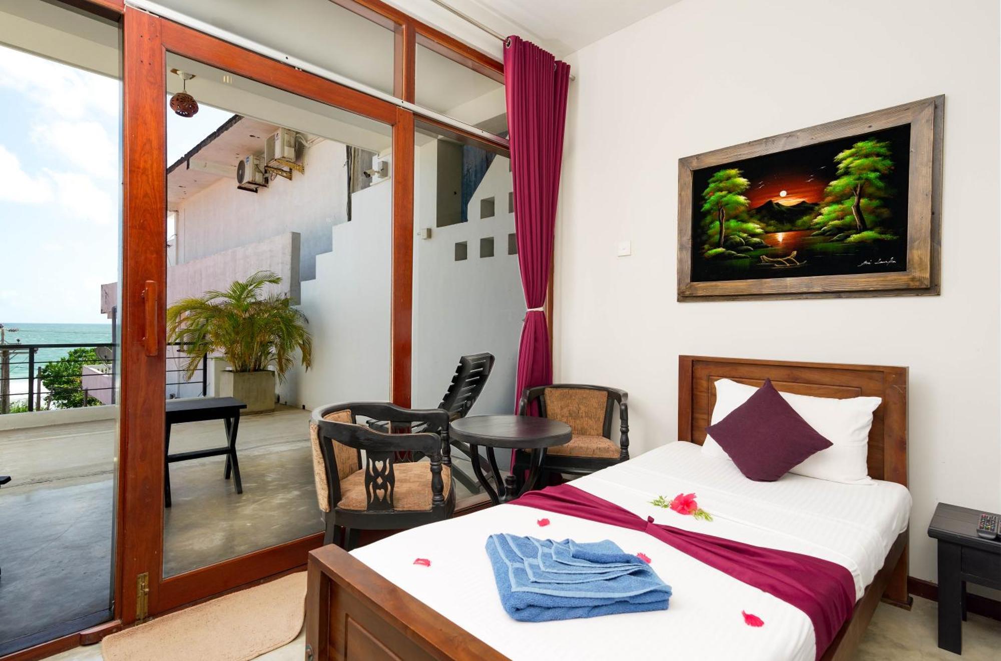 Hotel Silan Mo Mirissa Eksteriør billede