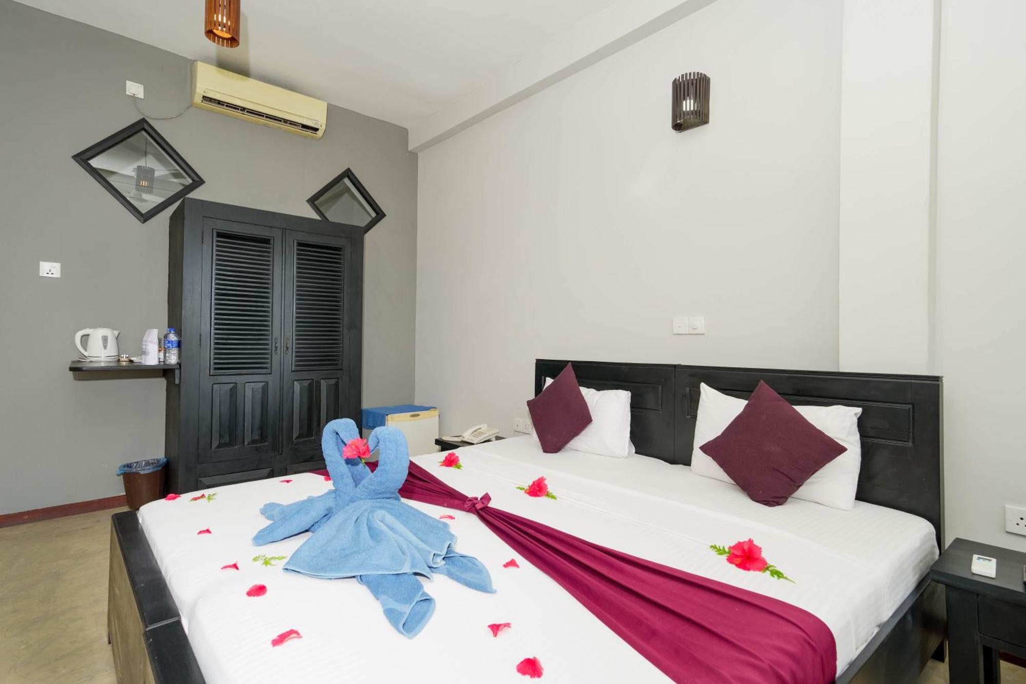 Hotel Silan Mo Mirissa Eksteriør billede